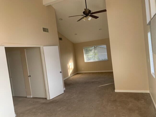 Massive Master Bedroom - 3520 Pansy Dr
