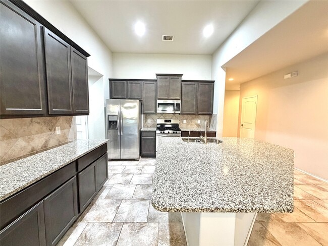 Building Photo - 4615 Tuscan Lily Dr