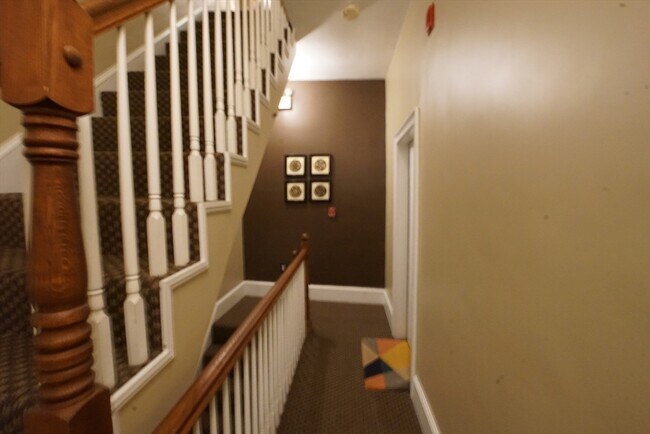 Building Photo - 43 E Springfield St