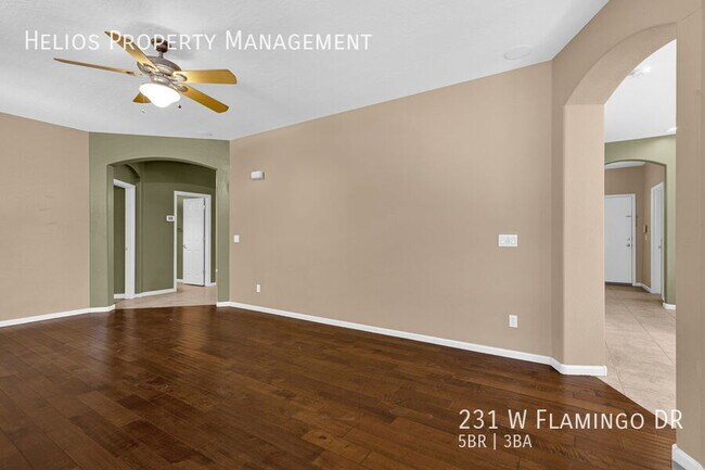Building Photo - 231 W Flamingo Dr