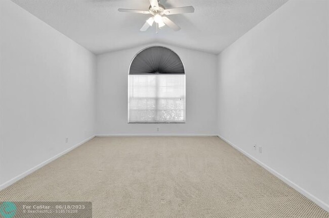 Building Photo - 9631 Orchid Grove Trail