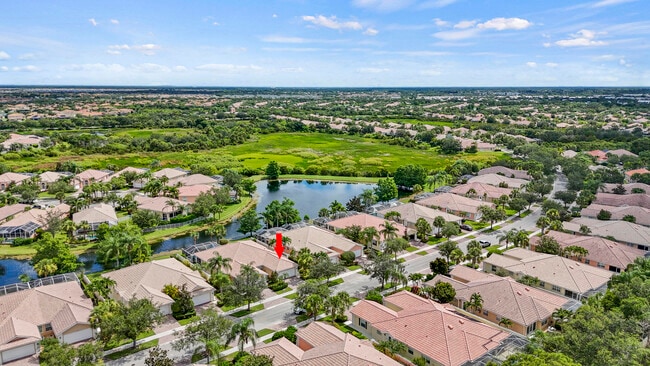 Building Photo - 12120 SW Elsinore Dr