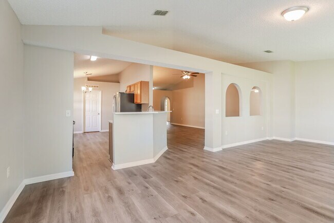 Building Photo - 1812 Norseman Ct