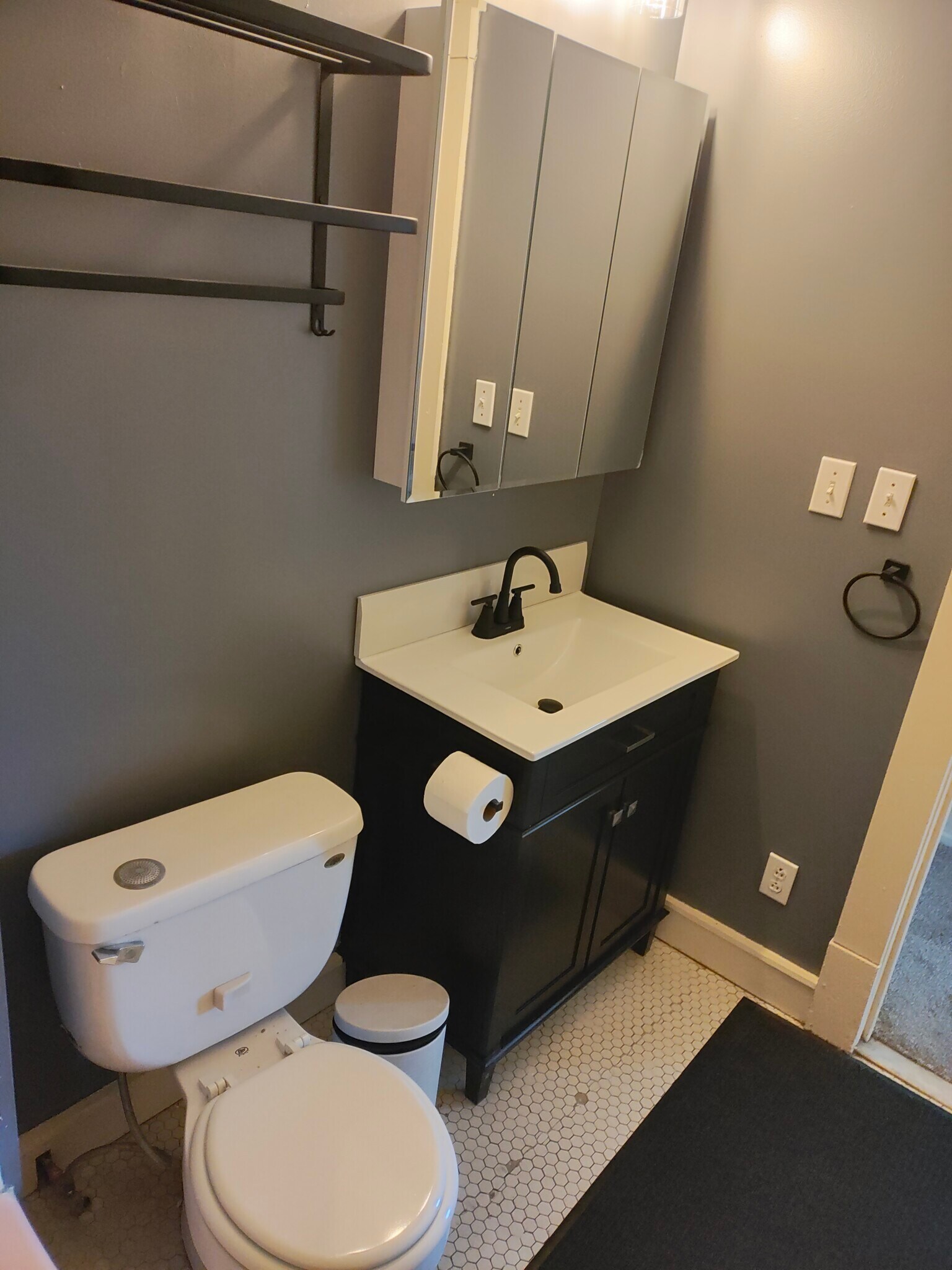 Bath - 764 Amherst St