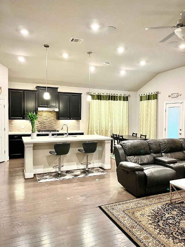 Building Photo - 4221 Borho Ranch St
