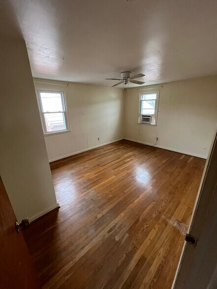 Building Photo - 153 N Charlevoix Pl