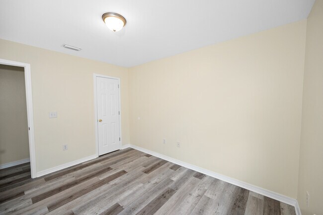 Building Photo - 25930 Overton Dr