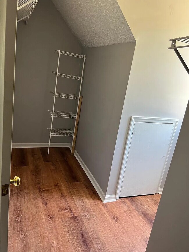 Building Photo - Room in House on Newfoundland Ct