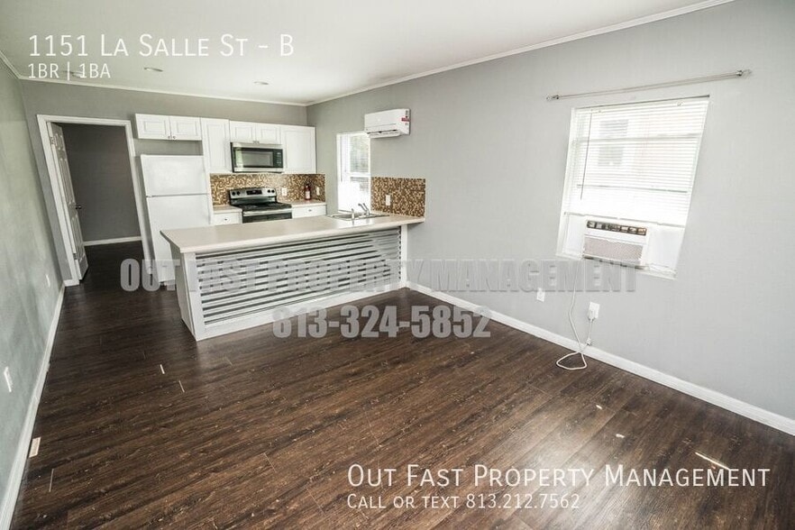 Building Photo - 1151 La Salle St