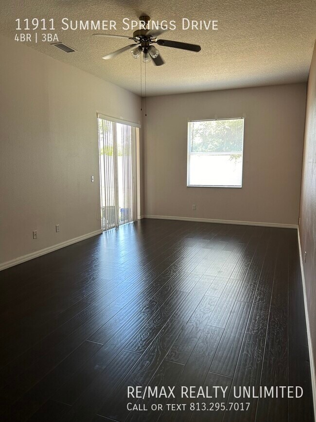 Building Photo - 11911 Summer Springs Dr