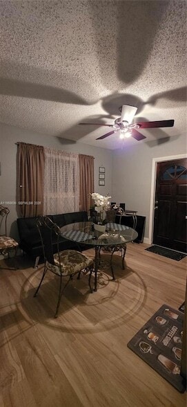 Building Photo - 2648 Bahama Dr