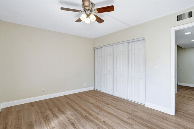 Building Photo - 4872 NW 95th Ave