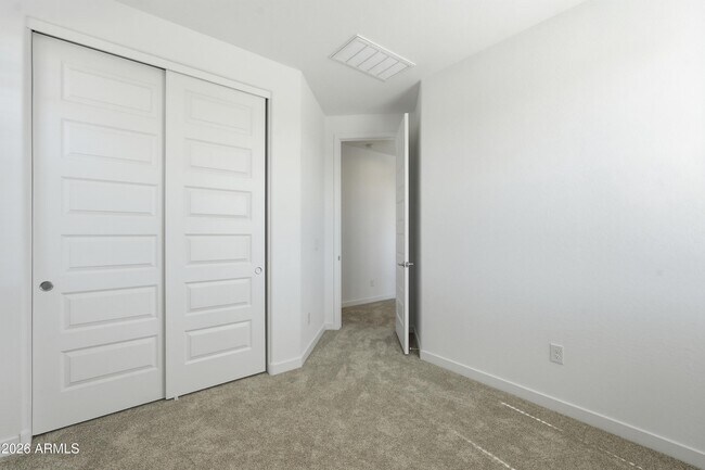 Building Photo - 10204 E Ulysses Ave