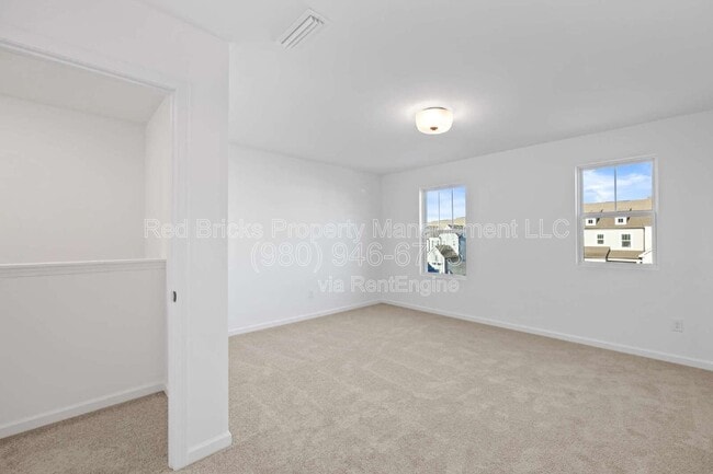 Building Photo - 11027 Pagebrook Ln