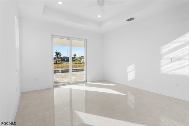 Building Photo - 1026 Nelson Rd N