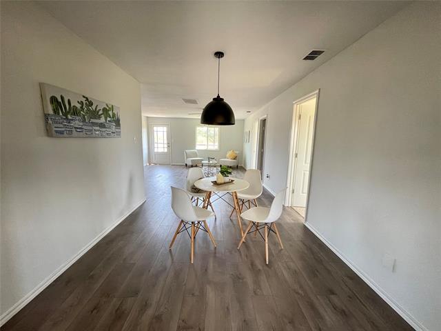 Building Photo - 7976 Bearhill Rd