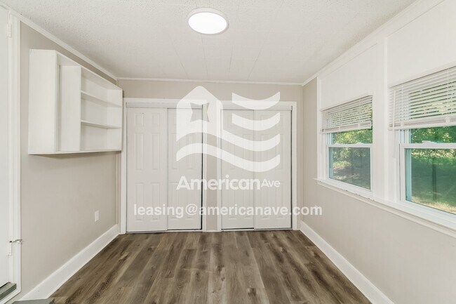 Building Photo - 2813 Dubard St