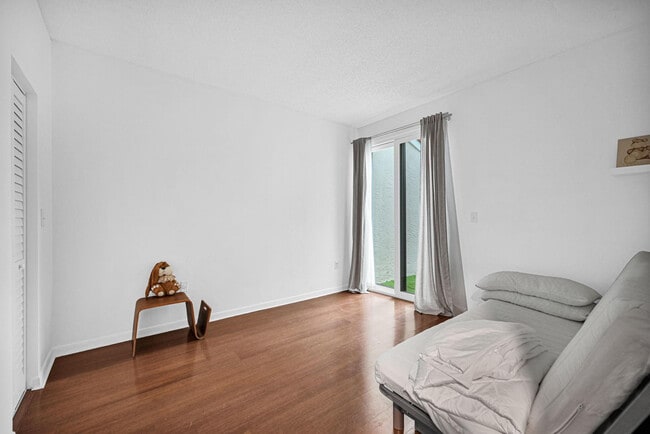 Building Photo - 21385 Marina Cove Cir