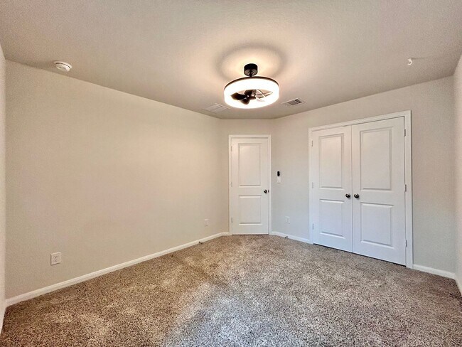 Building Photo - 208 Azalea Spgs Rd