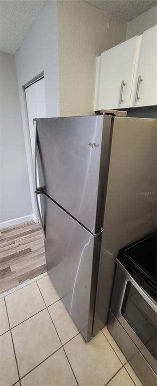 Building Photo - 1972 Lake Atriums Cir