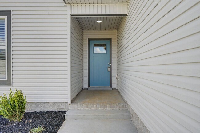 Building Photo - 199 Donegal Dr