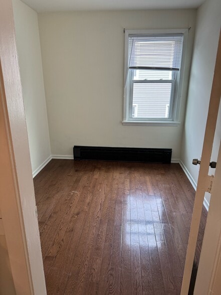 Building Photo - 30 Walnut St