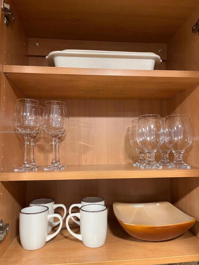 Building Photo - 120 Douglas Rd