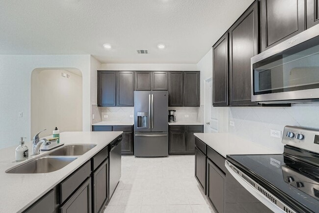 Building Photo - 7904 Nightwing Rd