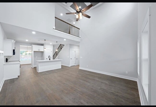 Building Photo - 955 Alton Dr