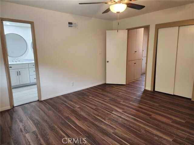Building Photo - 2523 Deerpark Dr