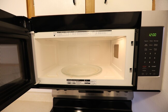 Building Photo - 257 Canby St