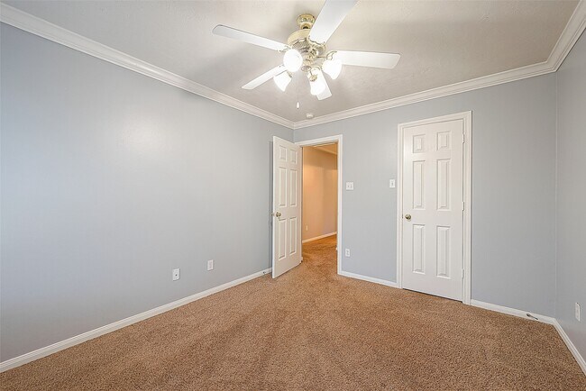 Building Photo - 13835 Desert Canyon Dr