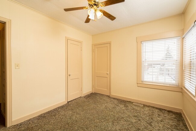 Building Photo - Charming Home in Convenient Location!
