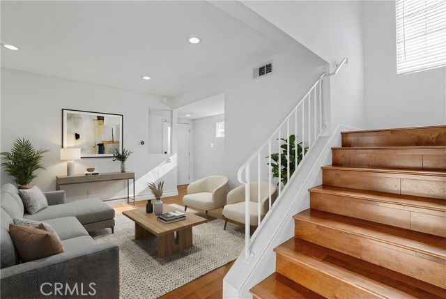 Building Photo - 11535 Culver Blvd