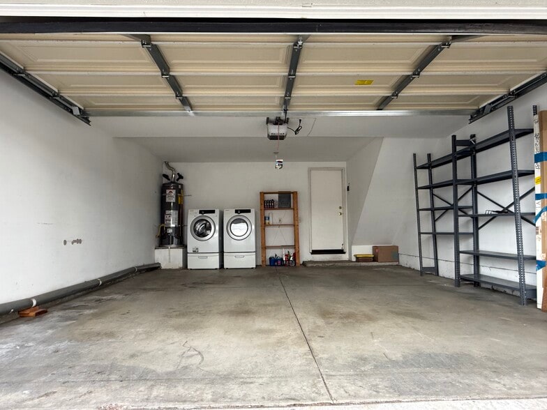 Building Photo - 26145 Frampton Ave