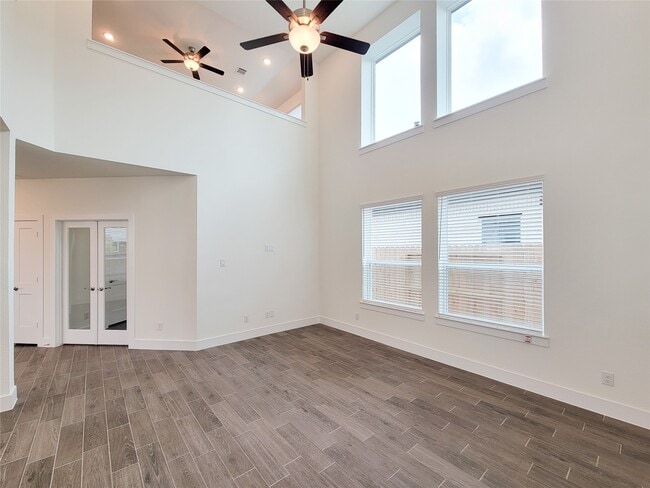 Building Photo - 30943 Star Gazer Rd