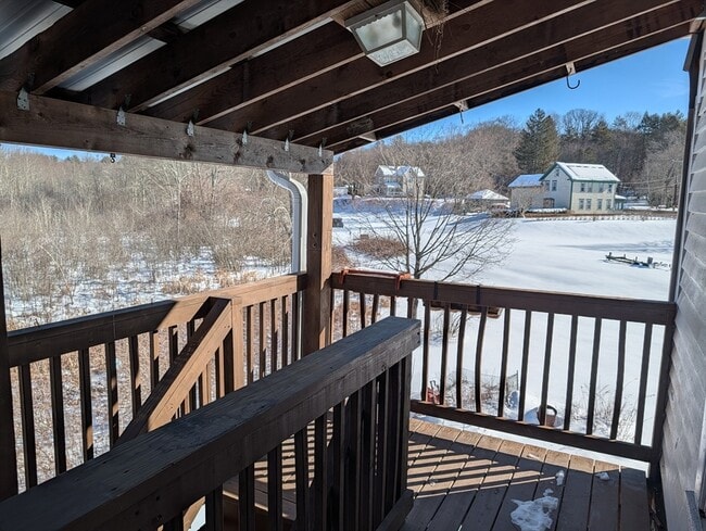 Building Photo - 9 Turnpike Rd