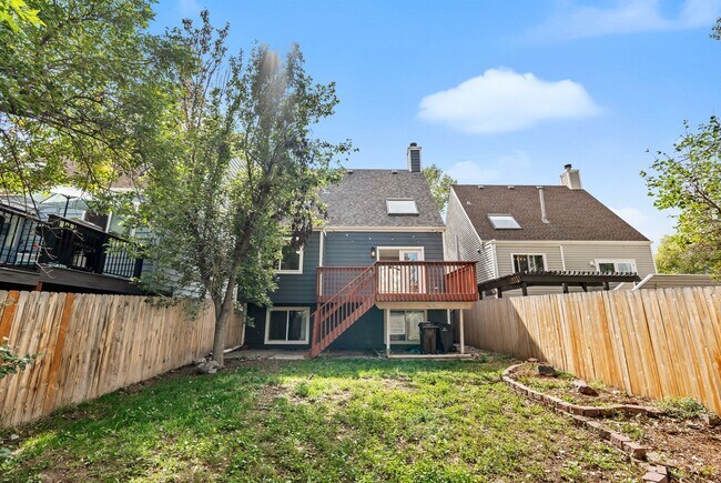 Building Photo - 3-bedroom, 2.5 bathroom home across the st...