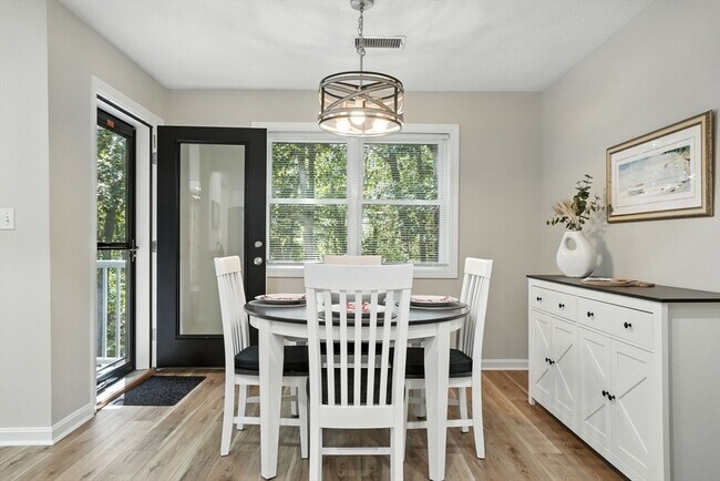 Building Photo - 3503 Tuckers Ln