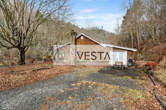 Building Photo - 460 NC-208