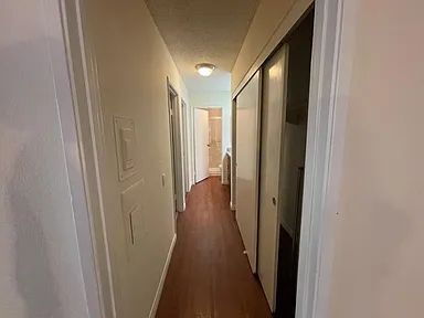Building Photo - "Cozy 1-Bedroom Retreat in San Diego's Heart – 726 Sq Ft of Comfort!"