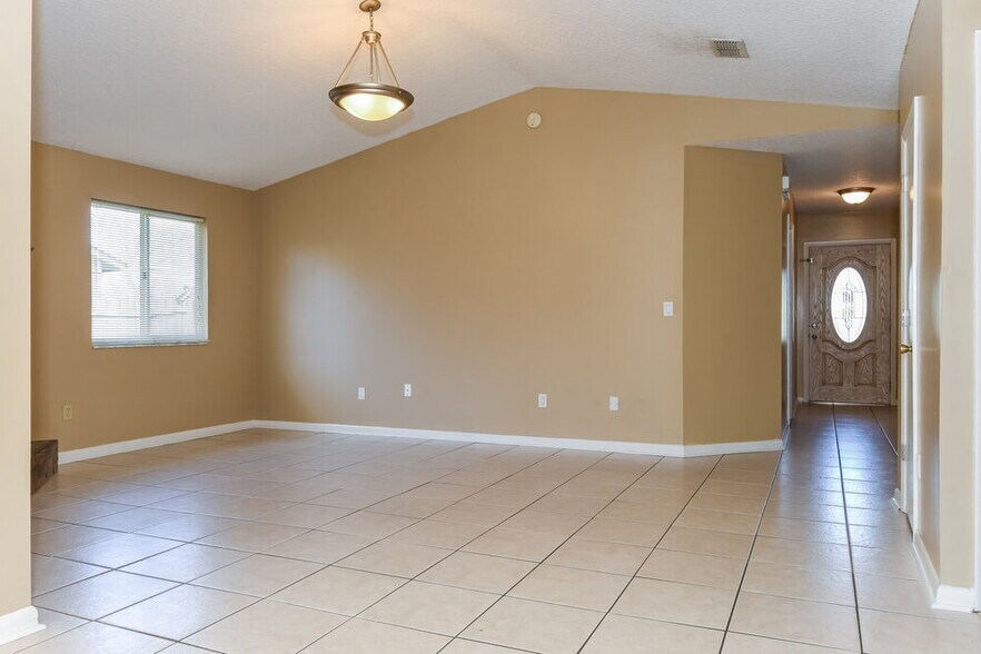 Building Photo - 2291 Richard Lee St