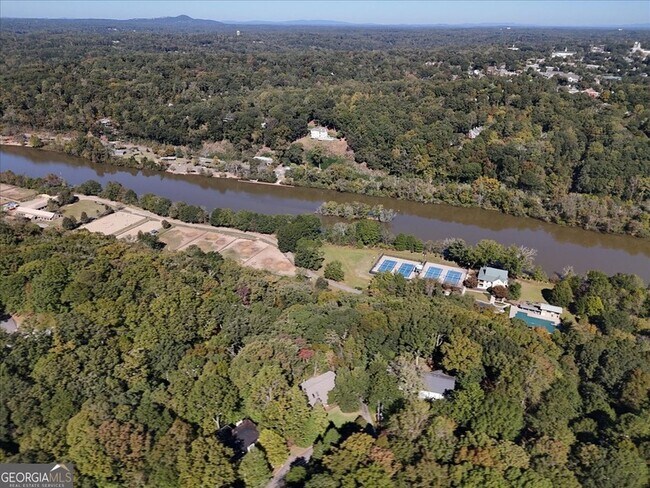 Building Photo - 80 Cliffcreek Trce NE