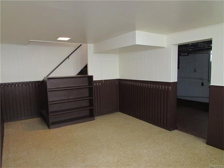 Basement - 3018 Gloria St