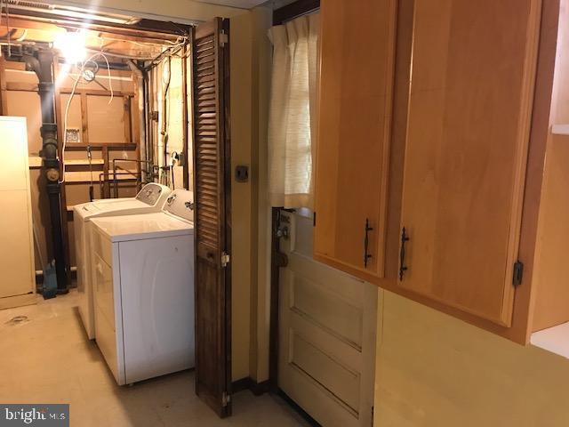 Building Photo - 5915 85th Ave