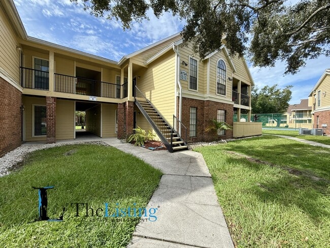 Primary Photo - 8724 Mallard Reserve Dr