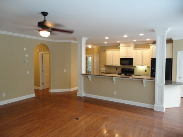 Building Photo - 1417 Flemming House St