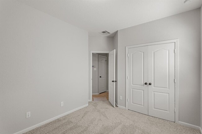 Building Photo - 13026 Davenport Hills Ln