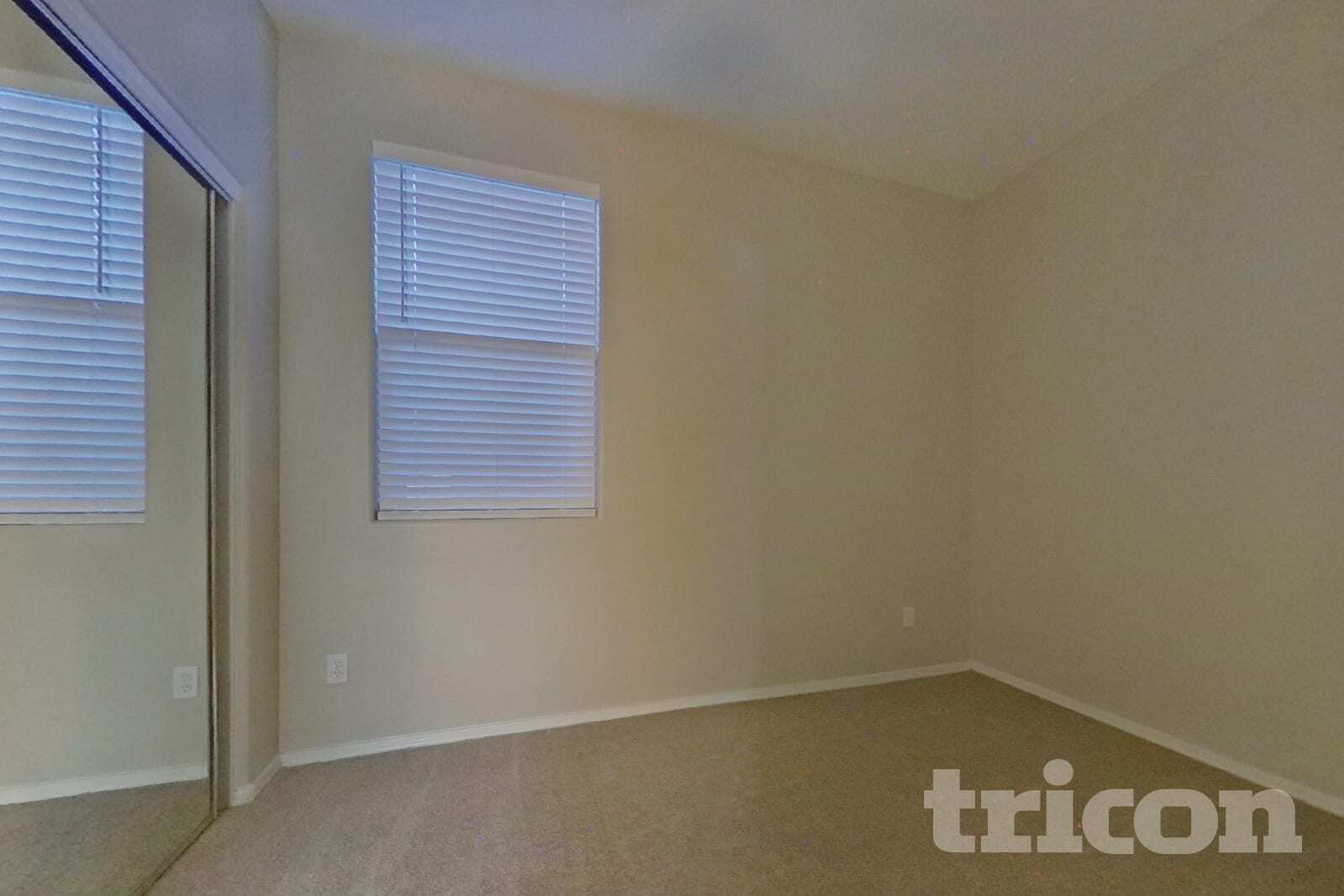 Building Photo - 12519 W Estero Ln