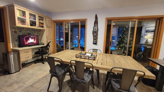 Building Photo - 66 Paquette Dr